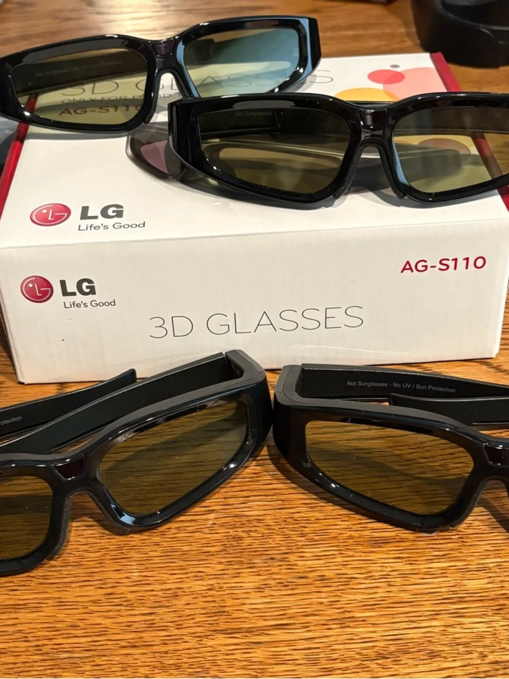LG AG-S110 3D Glasses - 4 Pair